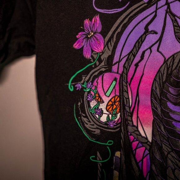 Caffeine & Curses Fourth Wing Graphic Tee – Violence - Small - Picture 4 of 6